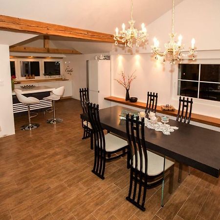 Angel'S Nest Apartment Komenda Екстер'єр фото