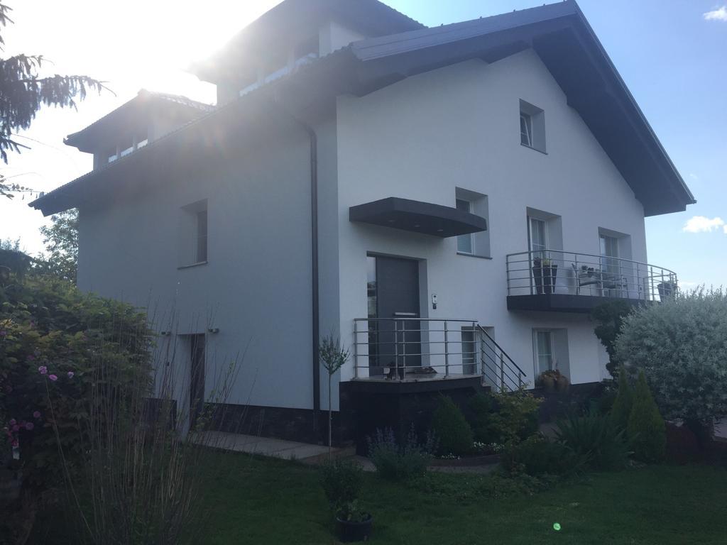 Angel'S Nest Apartment Komenda Екстер'єр фото