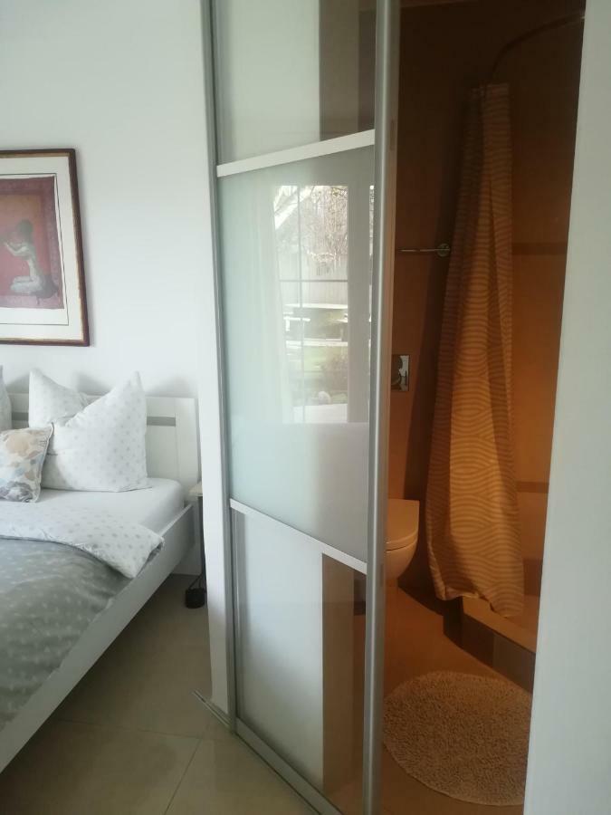 Angel'S Nest Apartment Komenda Екстер'єр фото